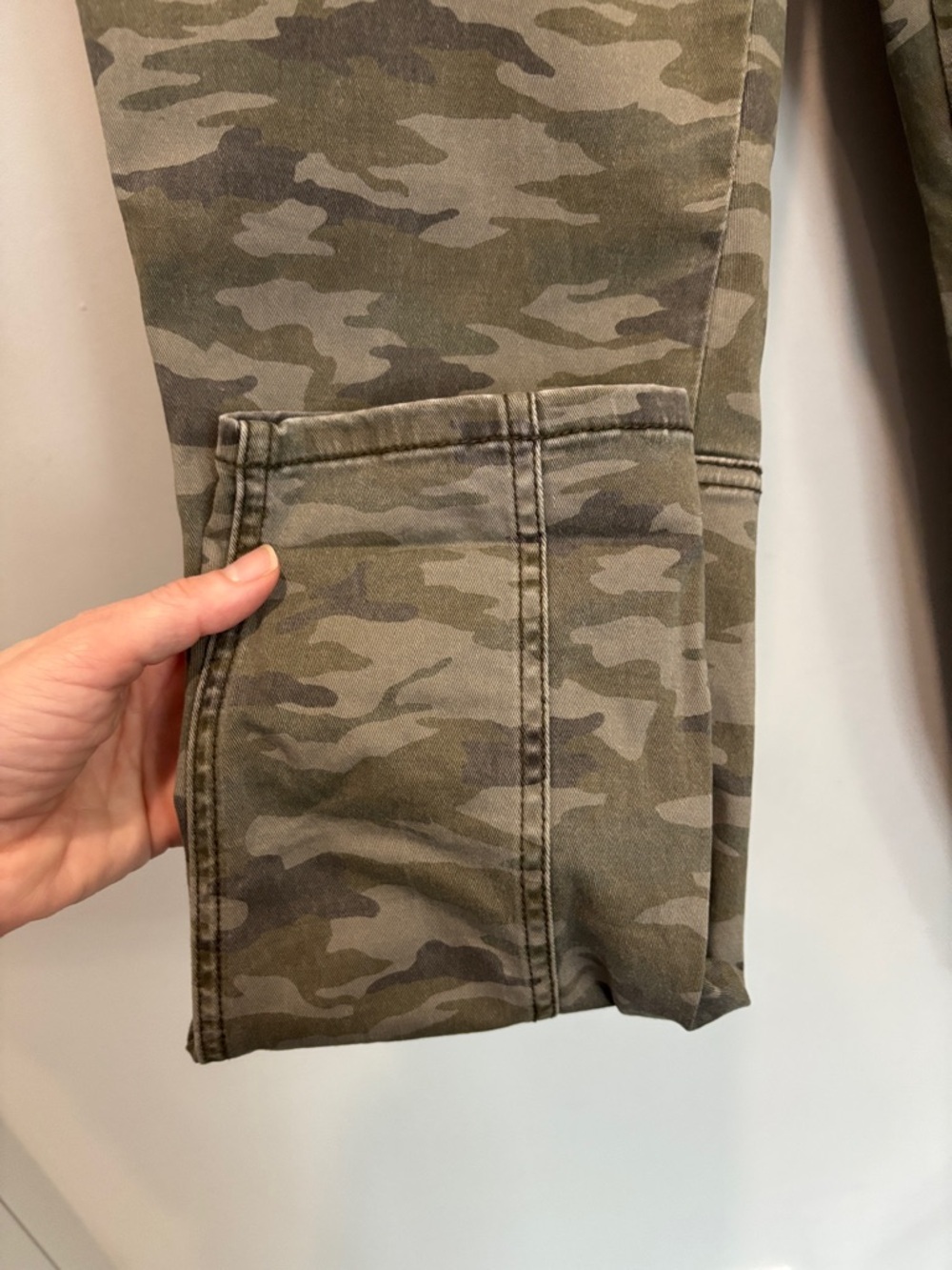 Anthro Hei Hei Camo Utility Pants Skinny Mid Rise 29 Casual Weekend Coastal Chic - Picture 6 of 13